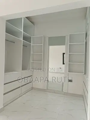 4bdrm Duplex in Taifa for rent