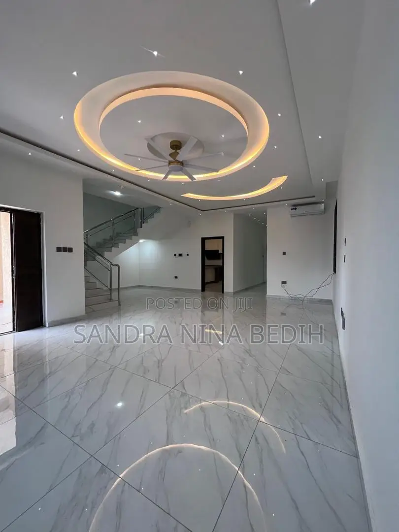 4bdrm House in Lakeside Estate for sale