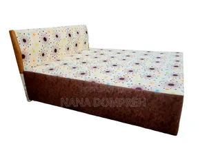 Inbuilt Queen Size Bed