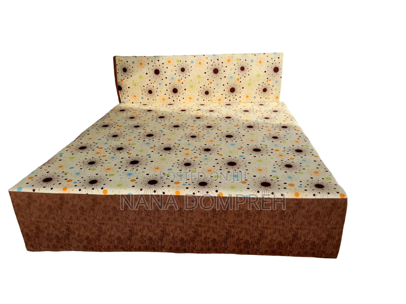 Inbuilt Queen Size Bed