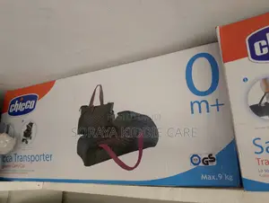 Chicco Carry Cot With Diaper Bags