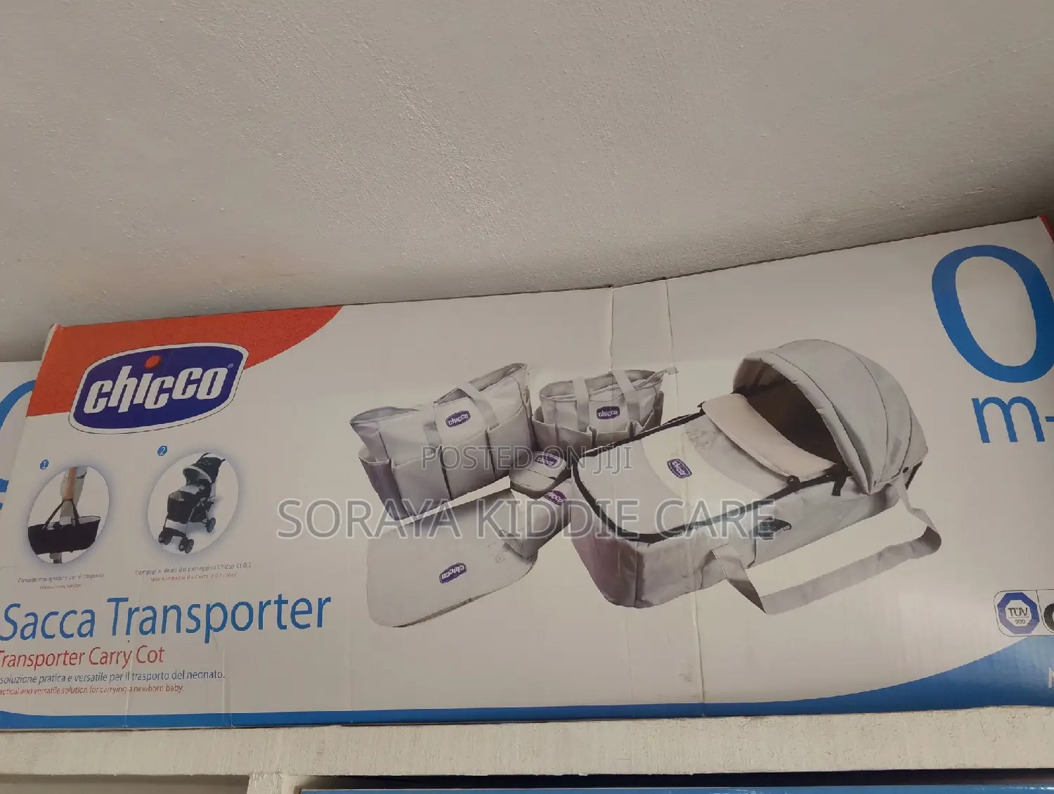 Chicco Carry Cot With Diaper Bags