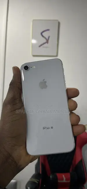 Apple iPhone 8 64 GB White