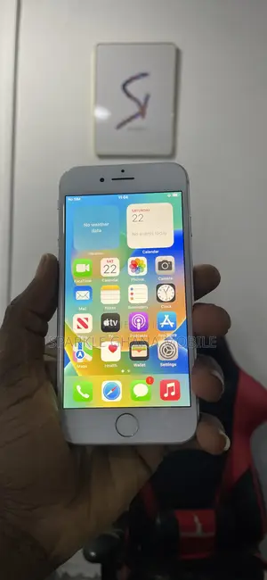 Apple iPhone 8 64 GB White