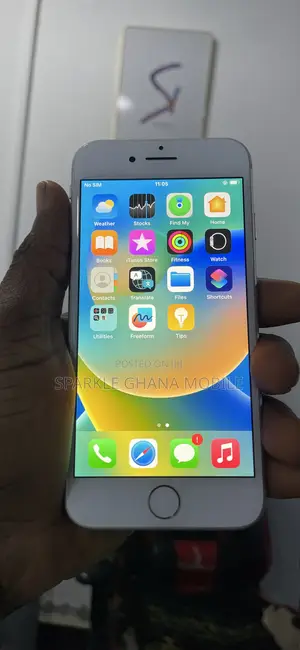 Apple iPhone 8 64 GB White