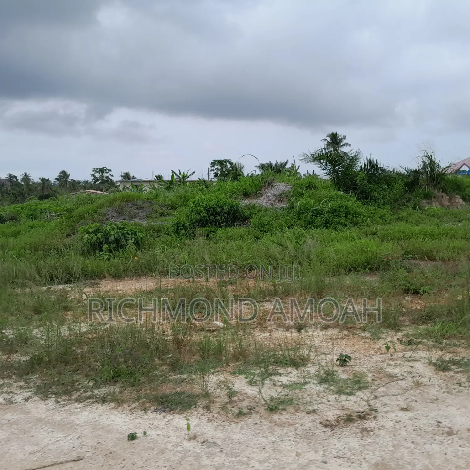 Half Plot for Sale at West Fijia