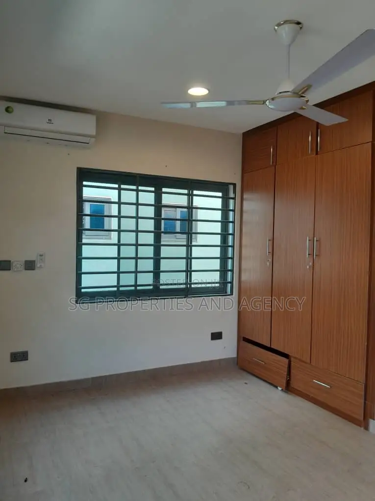 2bdrm Apartment in East Airport, Spintex for rent