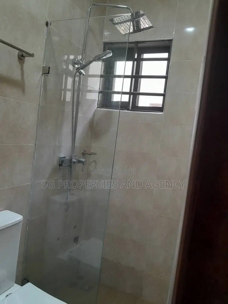 2bdrm Apartment in East Airport, Spintex for rent