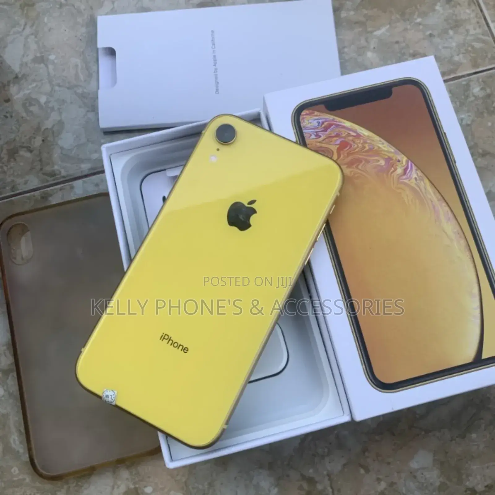 New Apple iPhone XR 128 GB Yellow