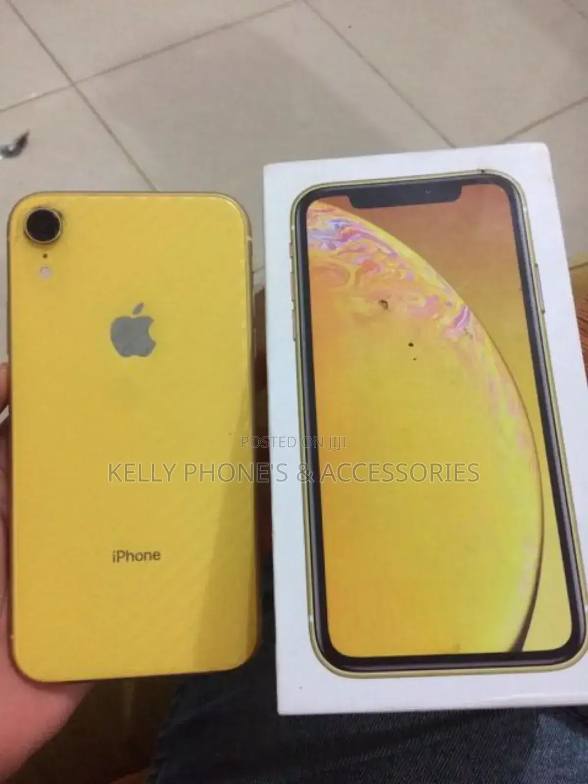 New Apple iPhone XR 128 GB Yellow