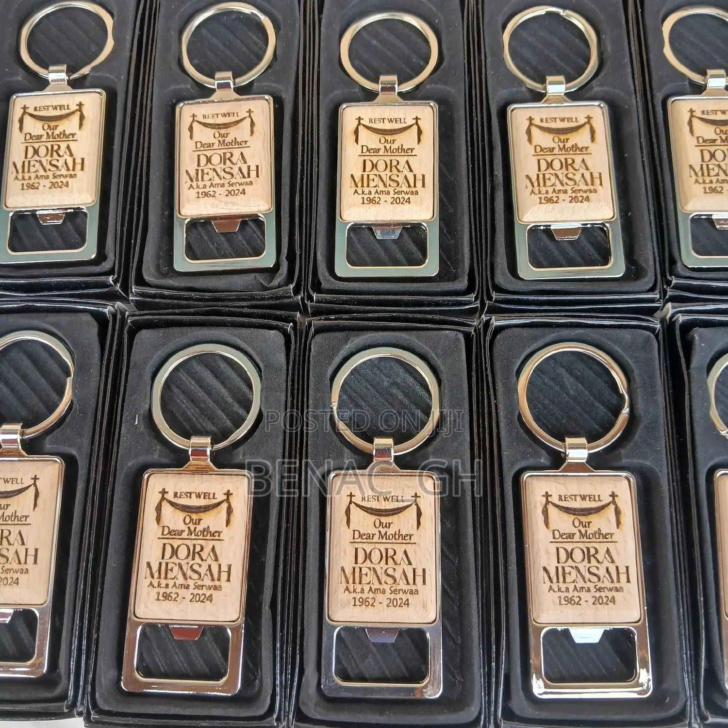 Souvenir Wooden/Stainless Keyholder Opener (Branded)