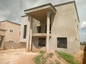 Photo - Uncompleted 6 Bedrooms House At Kwadaso Hwimase Kumasi