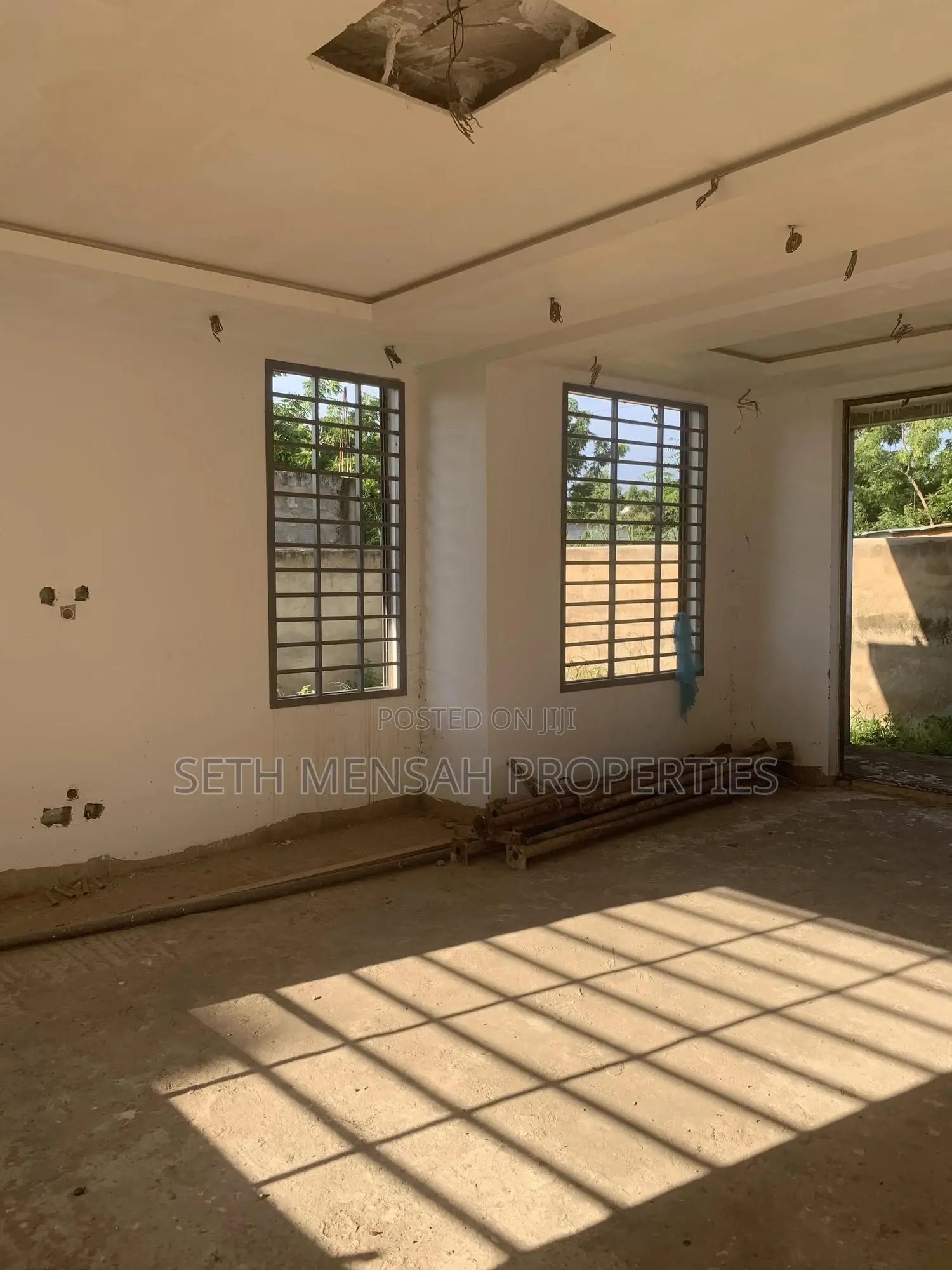 4bdrm House in Skm, Adjiriganor for sale