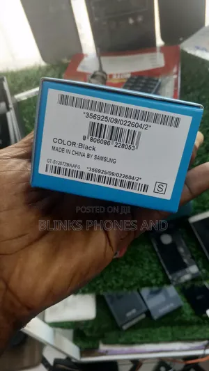 New Samsung GT-E1080 Black