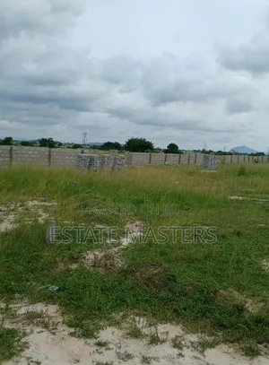 Juicy Plots at Ningo Prampram.