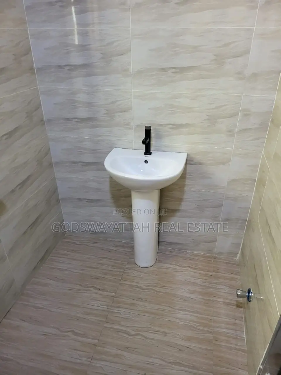 2bdrm Apartment in East Legon, Adjiriganor for rent