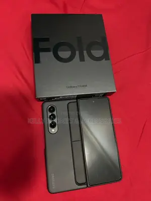 New Samsung Galaxy Z Fold 3 256 GB Green
