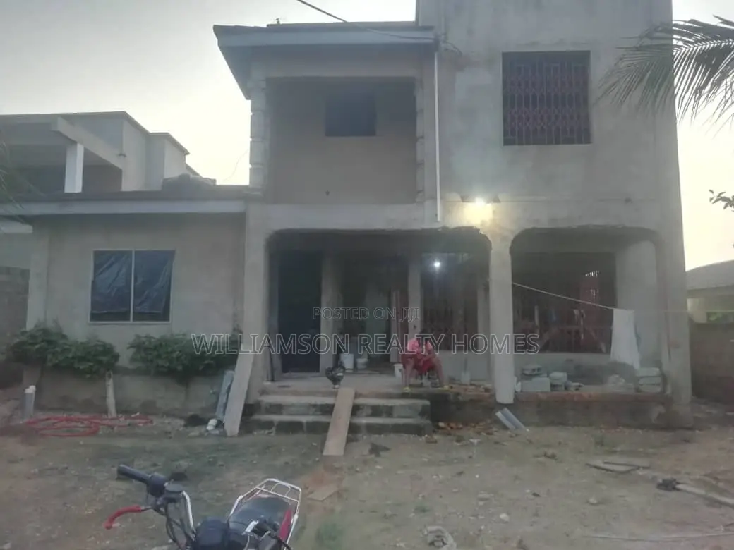 Uncompleted 4bedrooms Duplex Hse for Sale at Borteyman