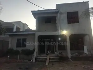 Uncompleted 4bedrooms Duplex Hse for Sale at Borteyman