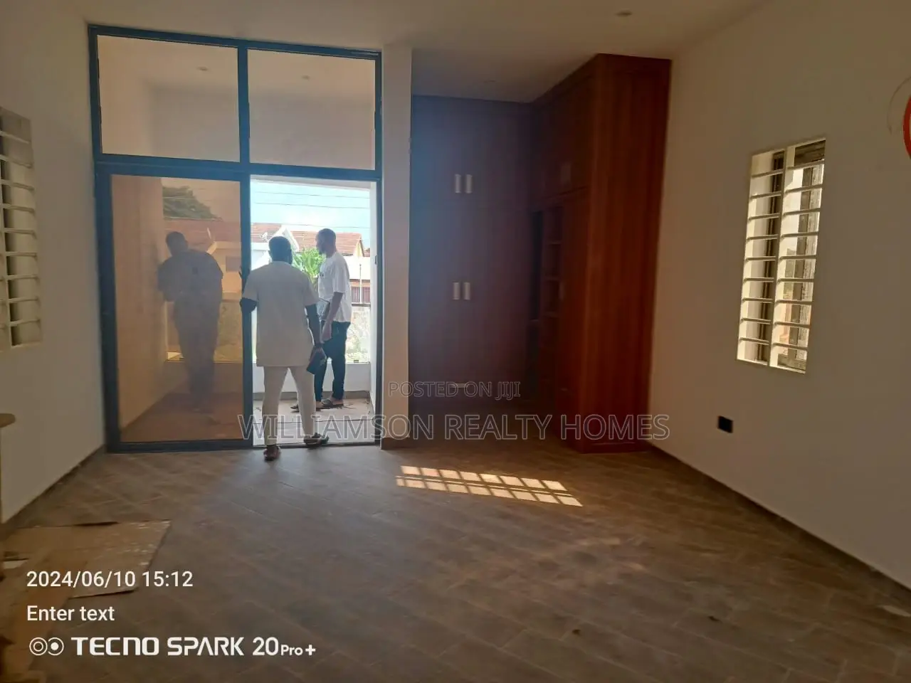 3bdrm House in Community 18 Area, Spintex for rent