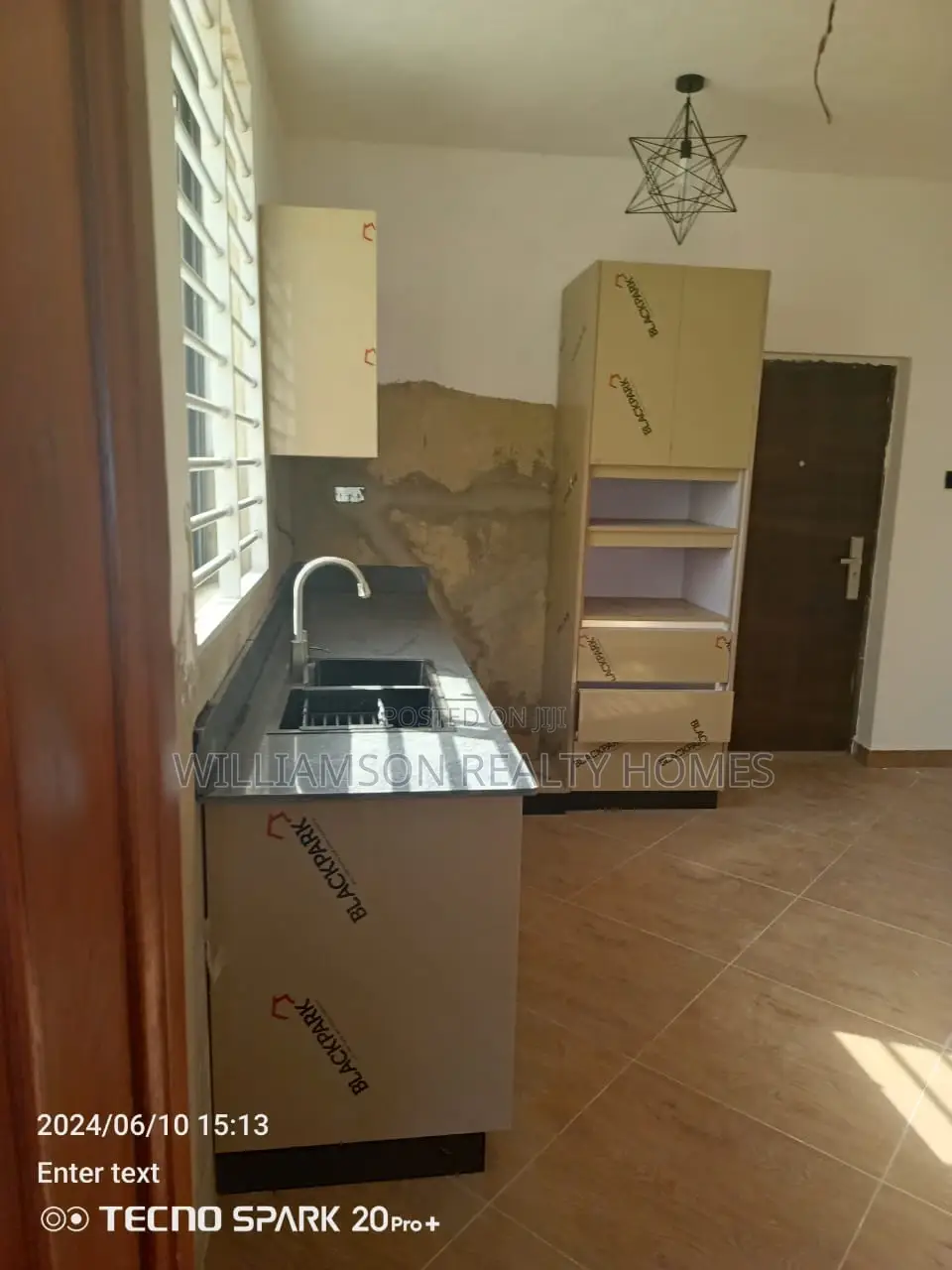 3bdrm House in Community 18 Area, Spintex for rent