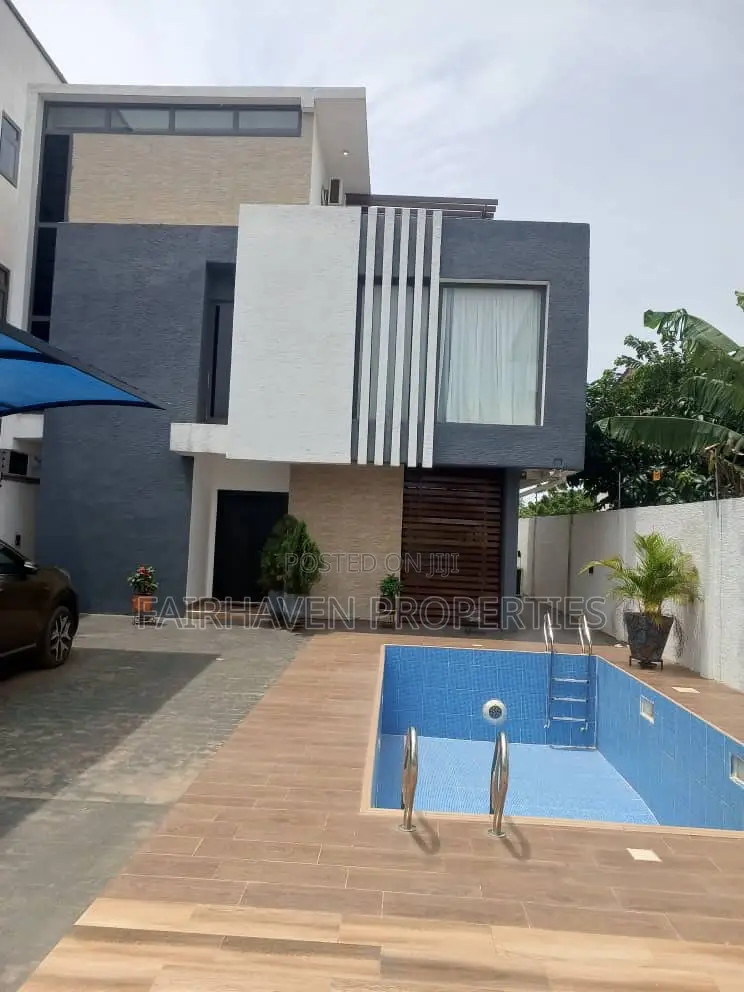 3bdrm House in East Airport for sale