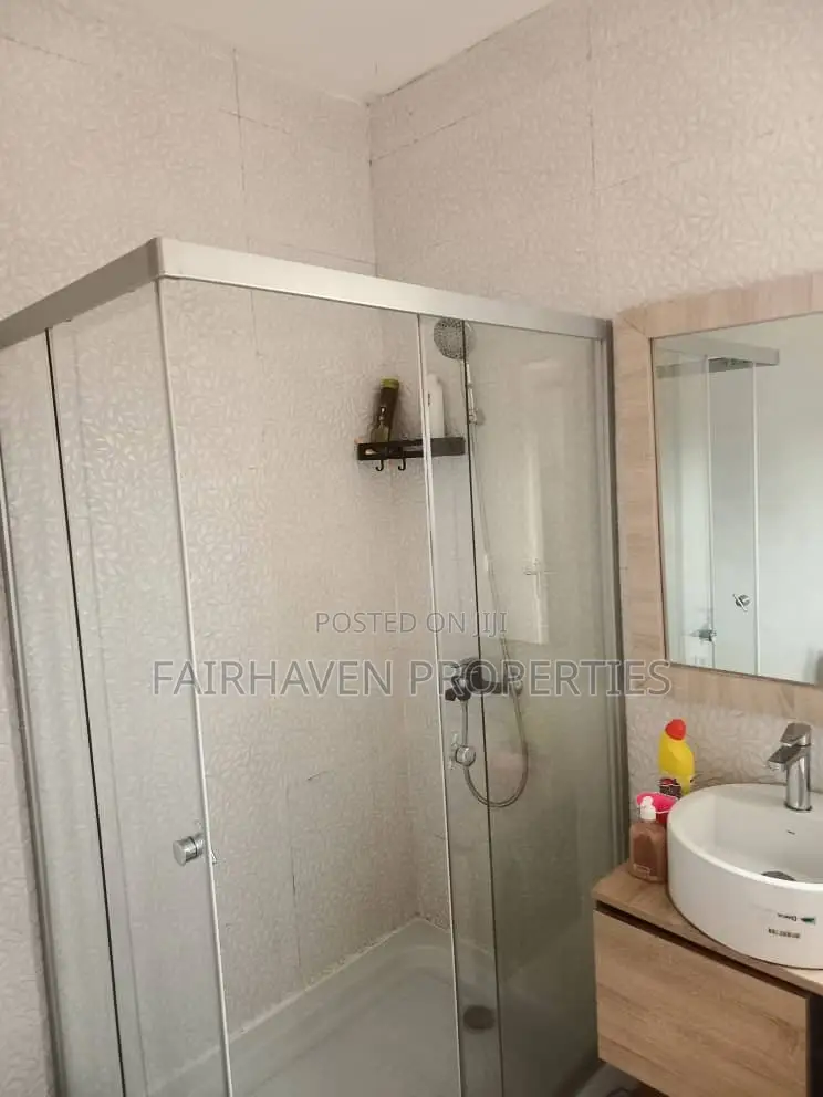 3bdrm House in East Airport for sale