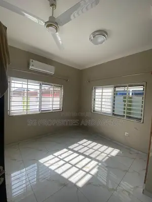 3bdrm House in Ecobank, Spintex for rent