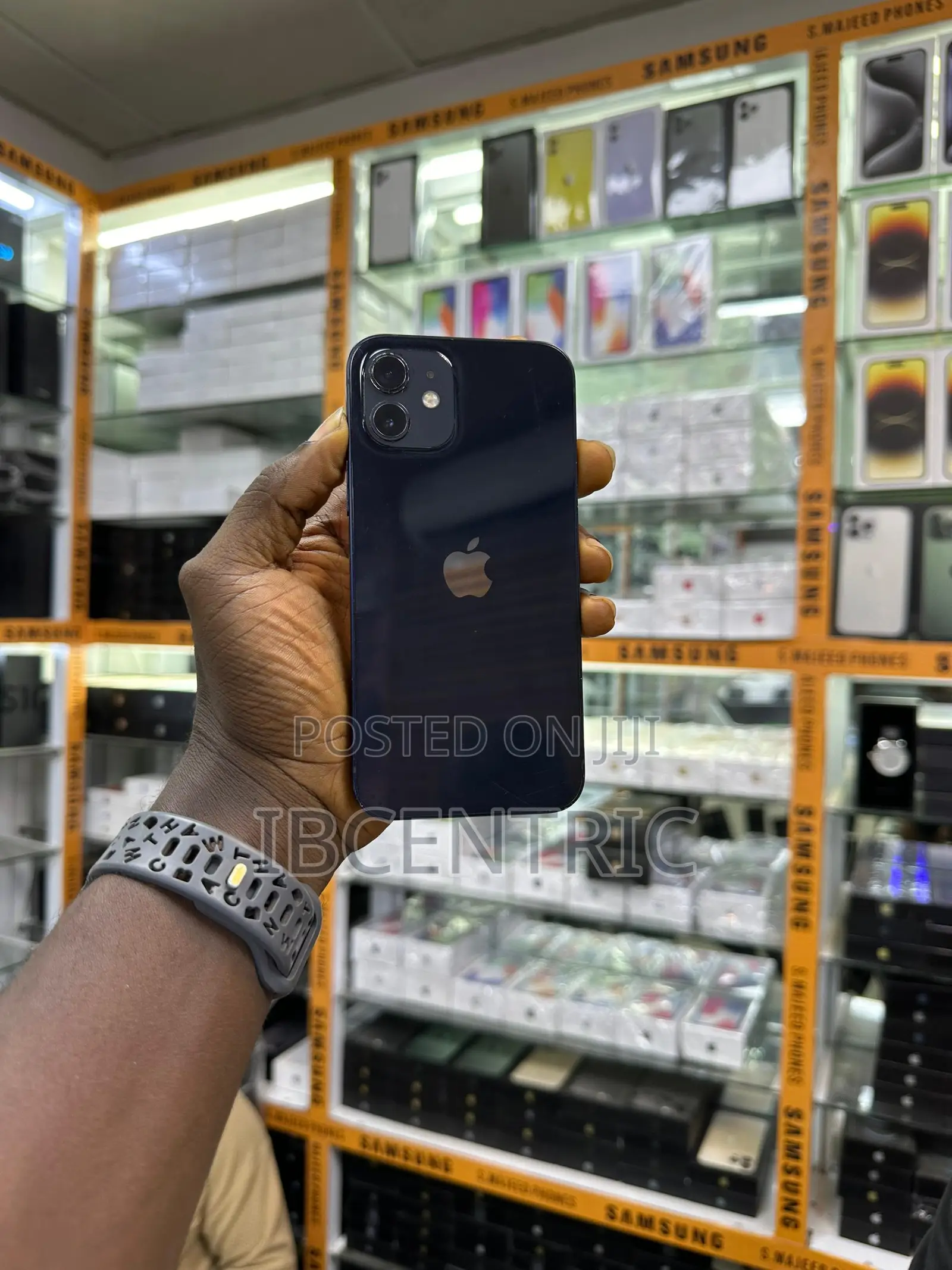 Apple iPhone 12 64 GB Black