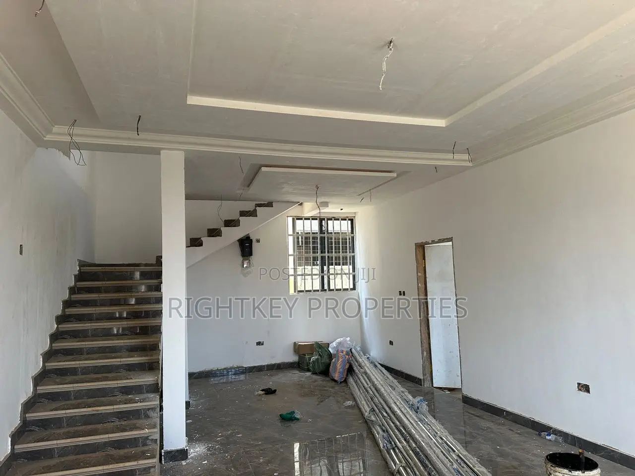 4bdrm Duplex in Rightkey, Kumasi Metropolitan for sale
