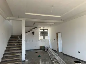 4bdrm Duplex in Rightkey, Kumasi Metropolitan for sale