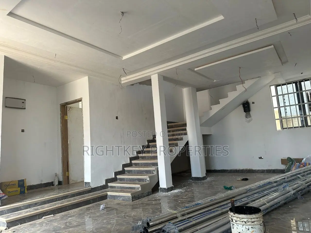 4bdrm Duplex in Rightkey, Kumasi Metropolitan for sale