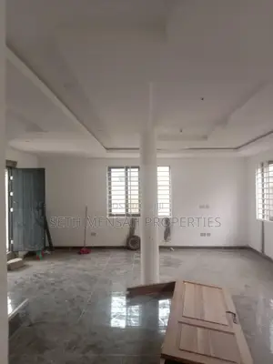 4bdrm House in Skm, Achimota for sale