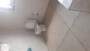 8bdrm House in West Legon for rent
