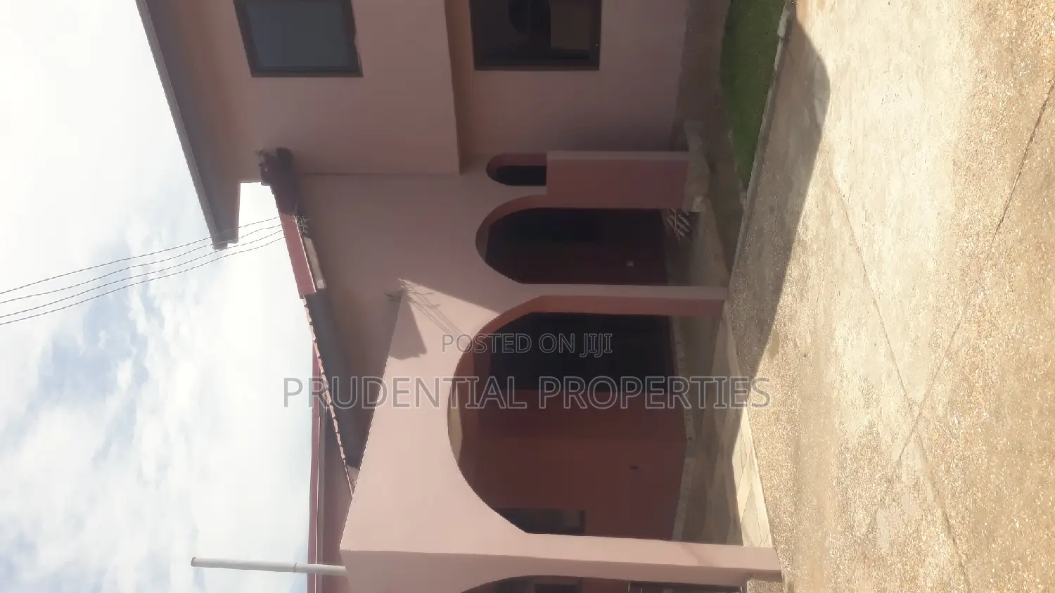 8bdrm House in West Legon for rent