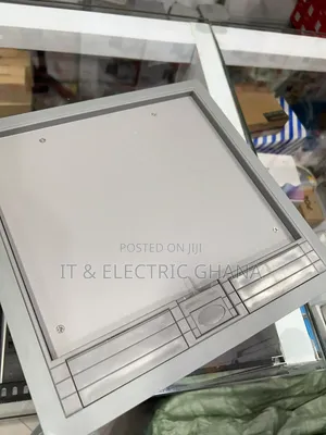 Floor Socket