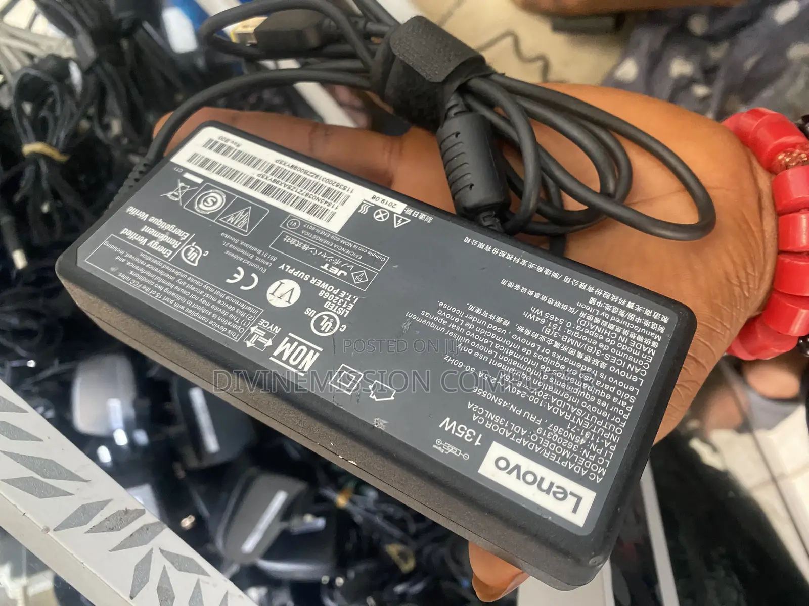 Lenovo Usb 20v-6.75a / 135w / UK USED Adapter/Charger