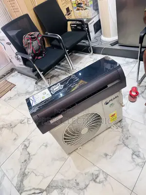 1.5hp Split R410 Gas Black Fresh in Box Pearl