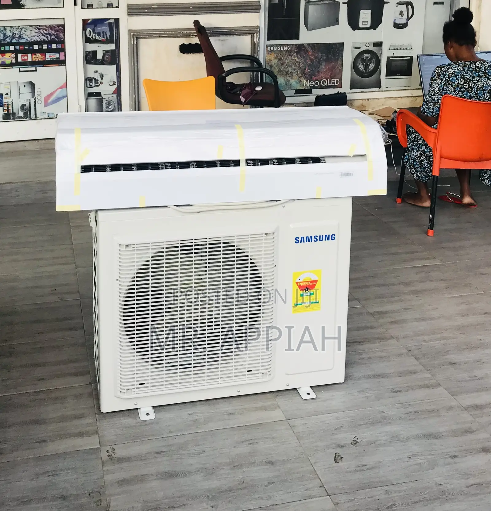 Split Type Samsung 1.5hp Air Conditioner(White)R410.