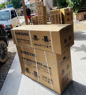 Classic Design Samsung Split Type Inverter Ac(2.5hp).