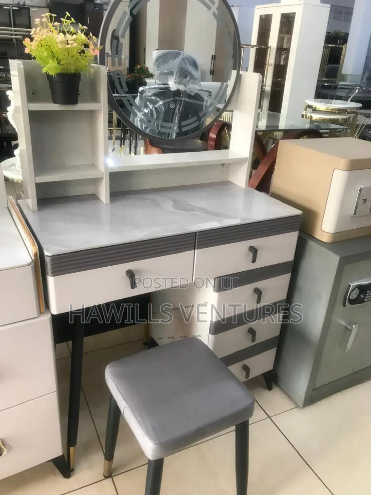 Dressing Mirror Light