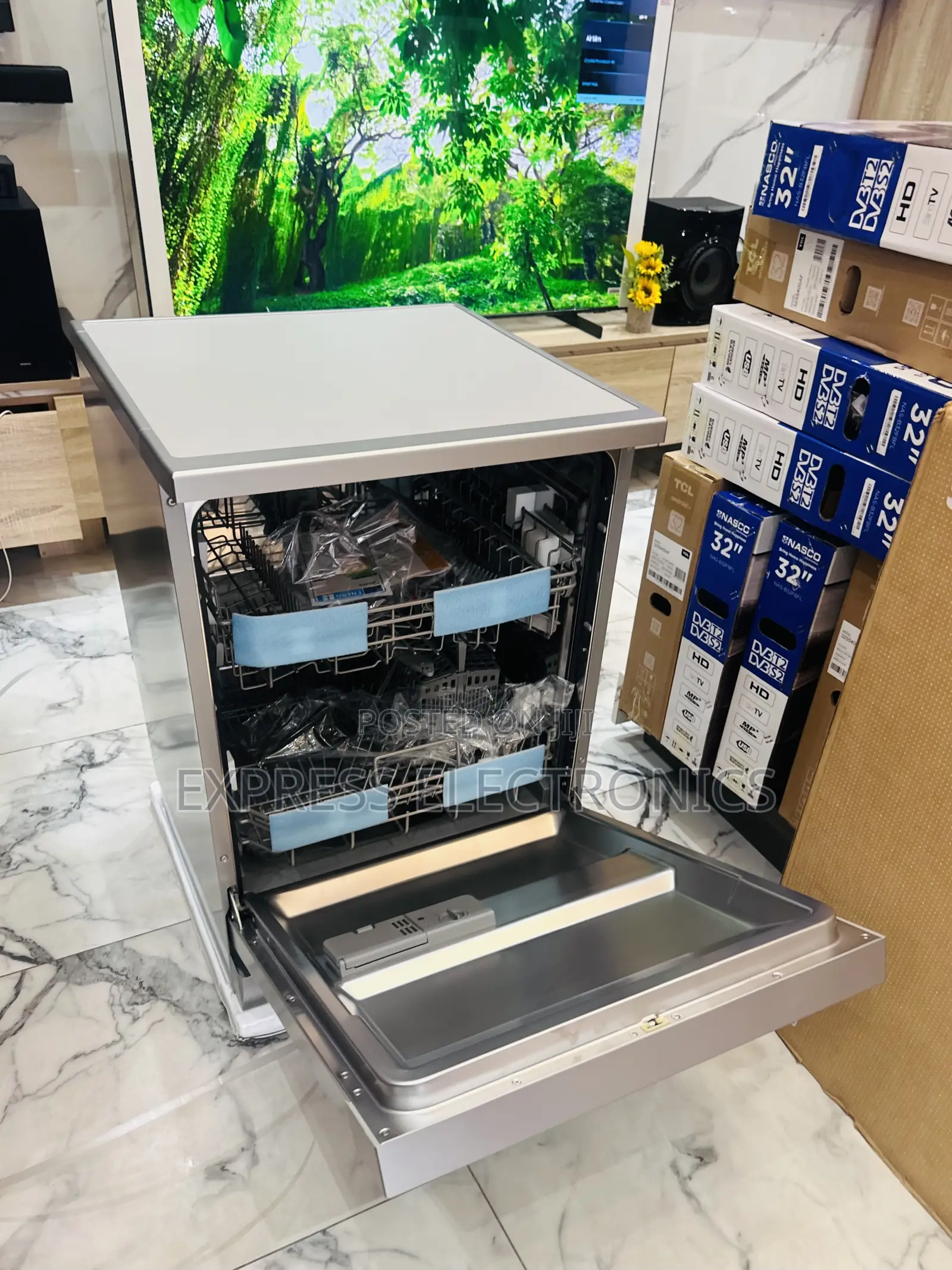 Amazing Deal on Midea Dishwasher Grey