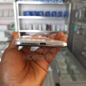 Vivo S16 256 GB White