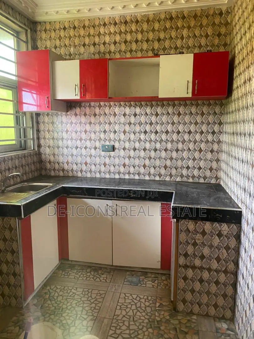2bdrm House in De-Icons Real Estate, Awutu Senya East Municipal