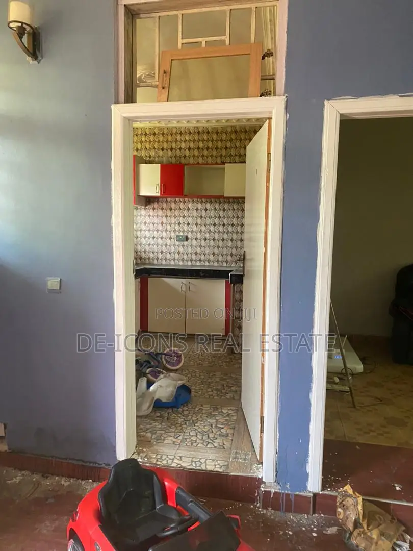 2bdrm House in De-Icons Real Estate, Awutu Senya East Municipal