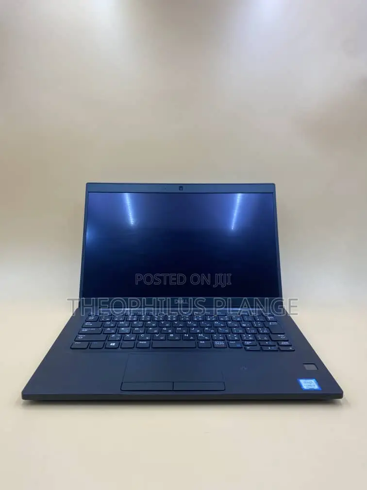 New Laptop Dell Latitude 7390 8GB Intel Core I7 SSD 256GB