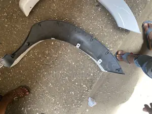 Toyota Fortuner Top Tire Moulding Available