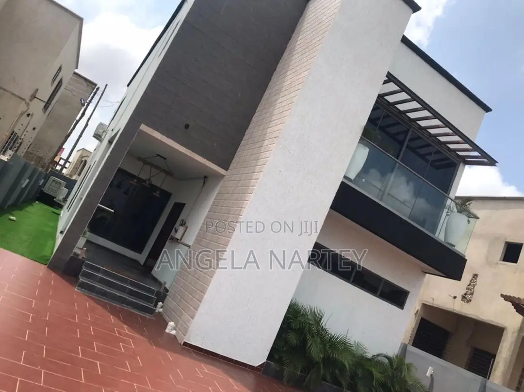 3bdrm House in Manet-East Airport, Accra Metropolitan for sale