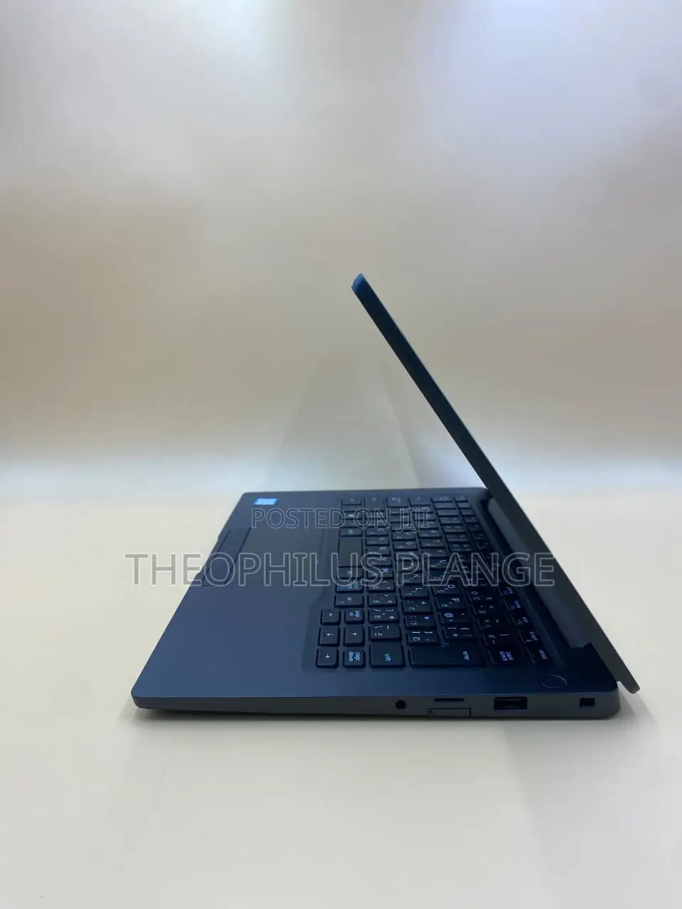 New Laptop Dell Latitude 7300 8GB Intel Core I5 SSD 256GB