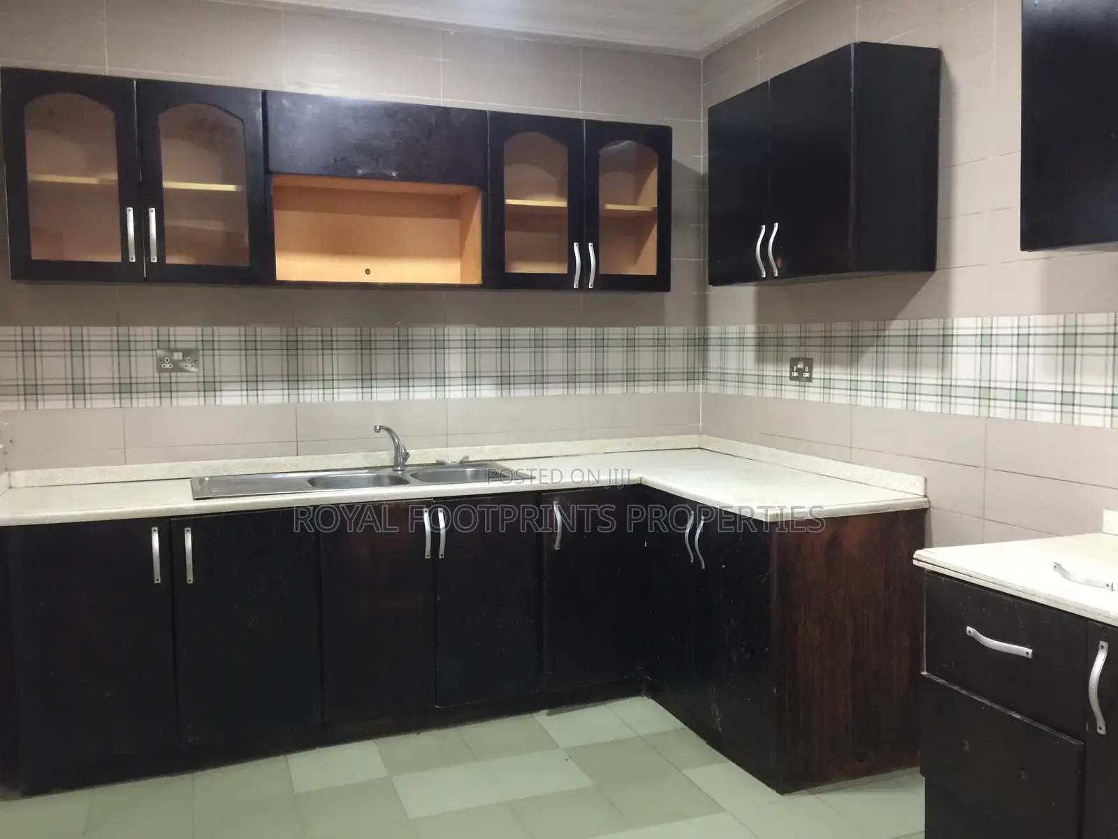 3bdrm Apartment in Royal Footprints, Adenta for rent